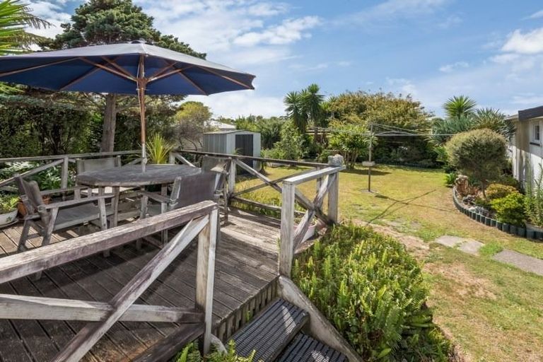 Photo of property in 26 Awatere Street, Clover Park, Auckland, 2023