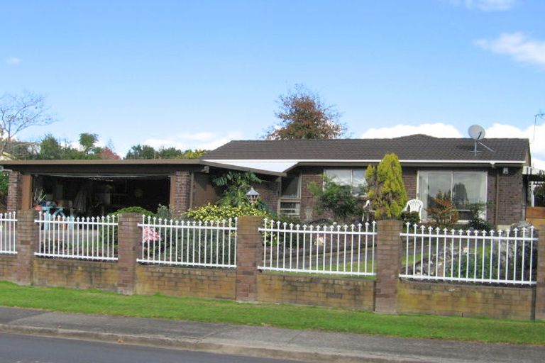 Photo of property in 12 Ultima Place, Clover Park, Auckland, 2019