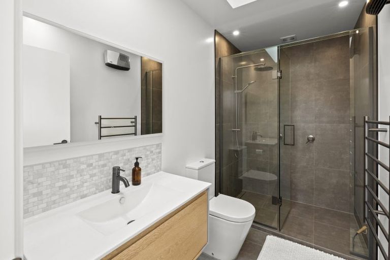 Photo of property in 48 Shepherd Road, Jacks Point, Queenstown, 9371