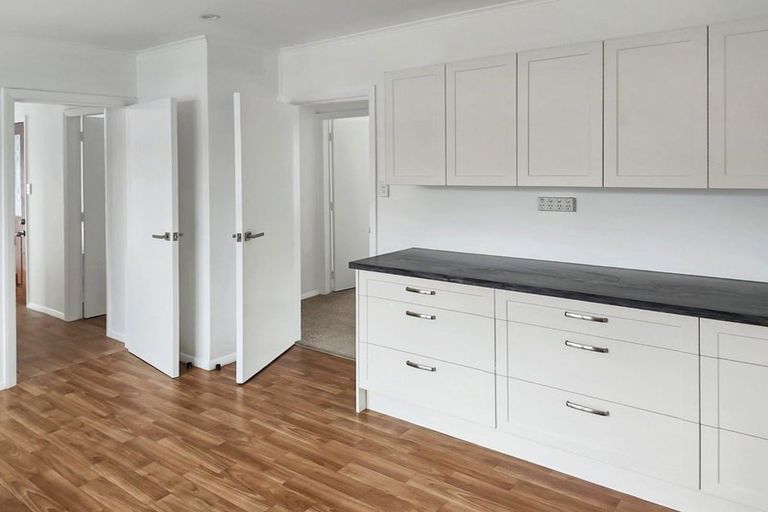 Photo of property in 185 Wainuiomata Road, Wainuiomata, Lower Hutt, 5014