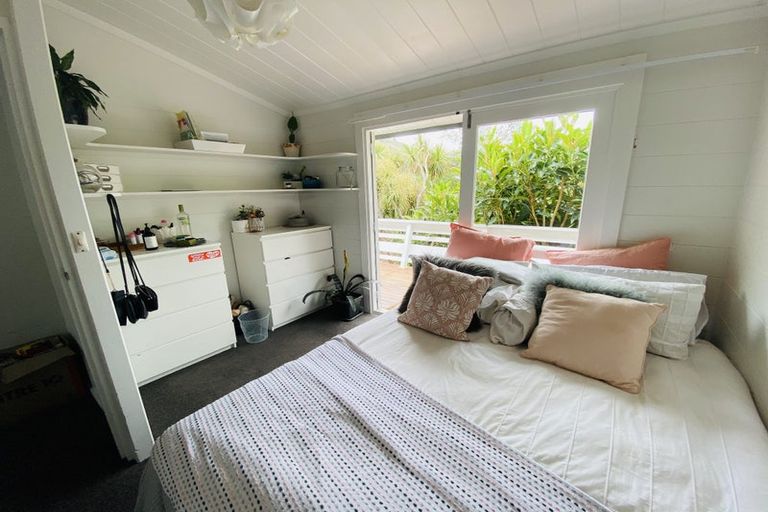 Photo of property in 32 Evans Pass Road, Sumner, Christchurch, 8081