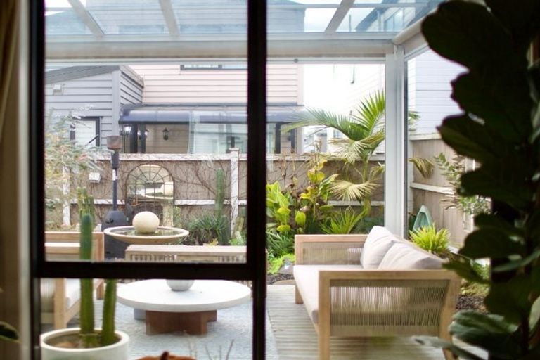 Photo of property in 17 Tumu Road, Papakura, 2110