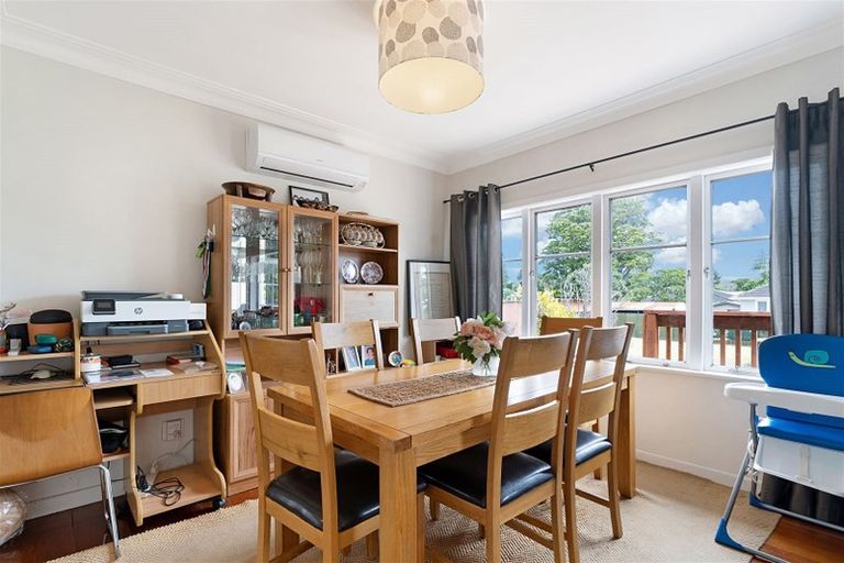 Photo of property in 20 Nile Road, Kelston, Auckland, 0602