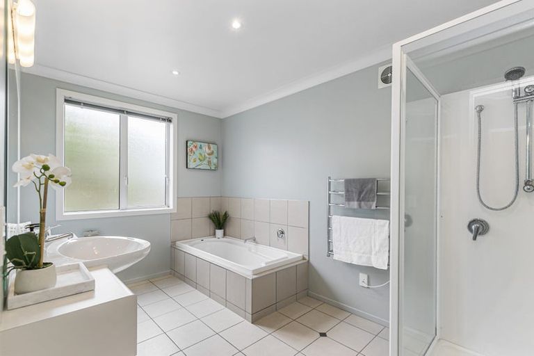 Photo of property in 5 Winsley Terrace, Churton Park, Wellington, 6037