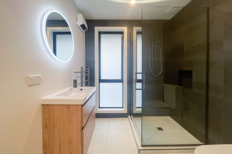 Photo of property in 8a Roa Road, Fendalton, Christchurch, 8041