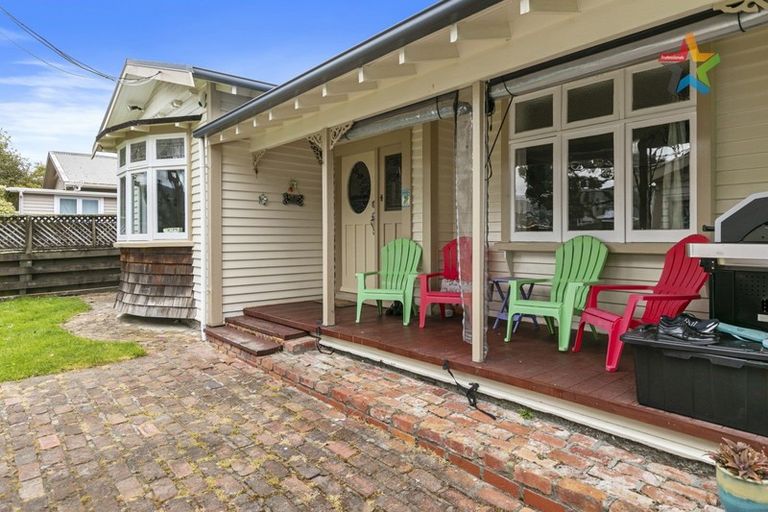 Photo of property in 85 Cambridge Terrace, Waterloo, Lower Hutt, 5011