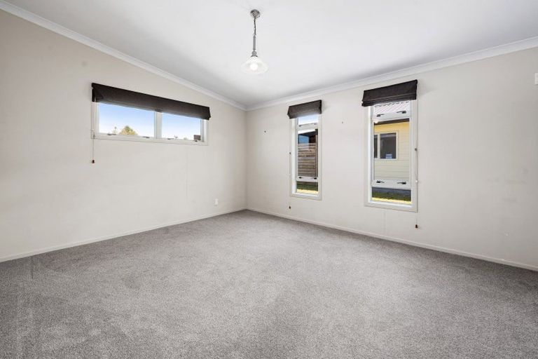 Photo of property in 2 Lakemere Way, Kinloch, Taupo, 3377