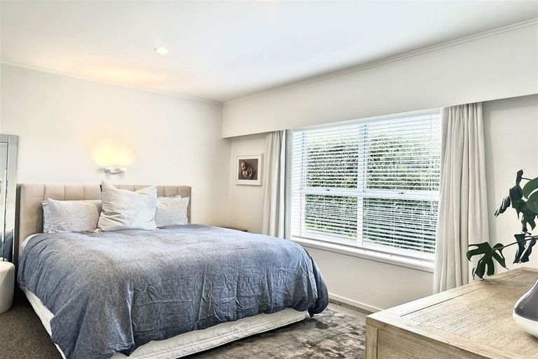 Photo of property in 3/9 Roberts Avenue, Bayswater, Auckland, 0622