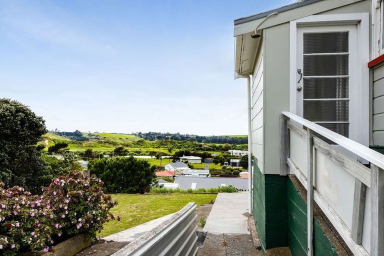 Photo of property in 20 Cambridge Street, Patea, 4520