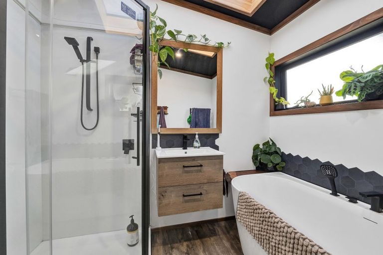 Photo of property in 126 Miranda Street, Stratford, 4332