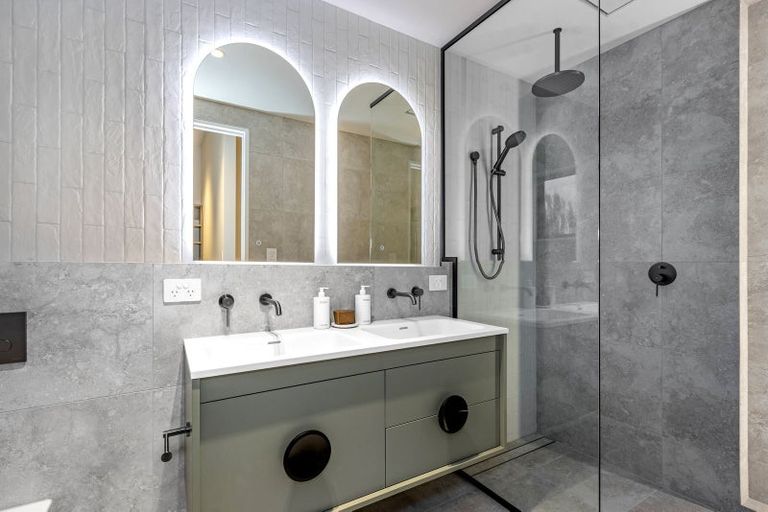 Photo of property in 2/105 Tomes Road, St Albans, Christchurch, 8052