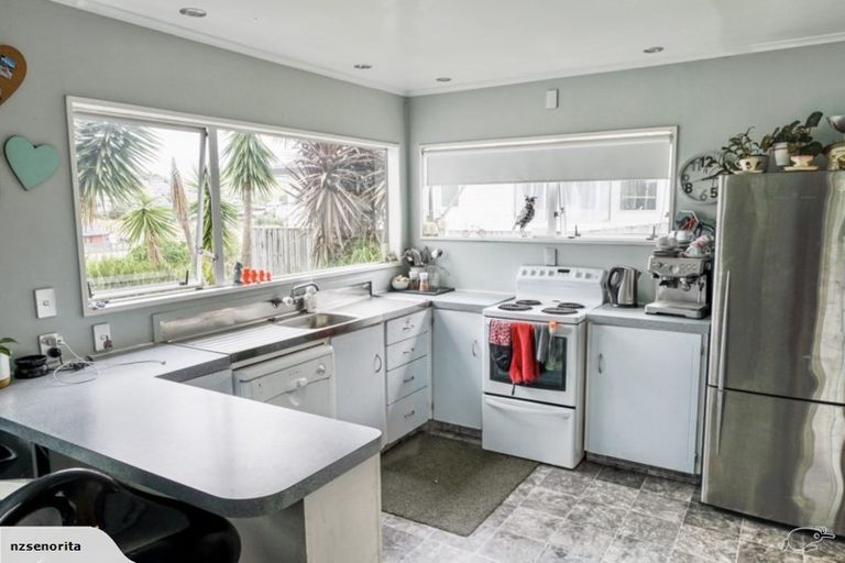 Photo of property in 399 Welcome Bay Road, Welcome Bay, Tauranga, 3112