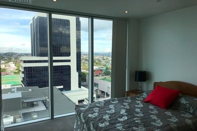 Photo of property in Sentinel Apartments, 1003/3 Northcroft Street, Takapuna, Auckland, 0622