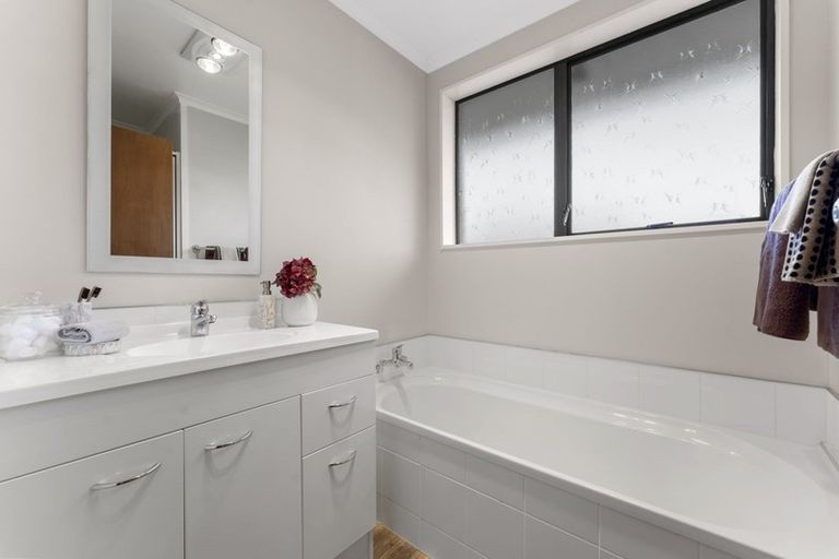 Photo of property in 73a Stanley Avenue, Palmerston North, 4414