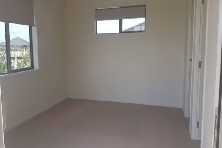 Photo of property in 6 Sando Way, One Tree Point, 0118