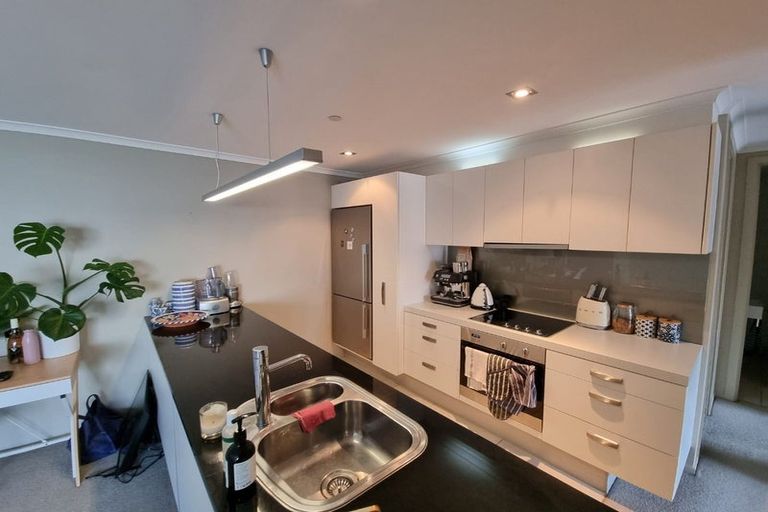 Photo of property in Bellagio Apartments, 5e/39 Taranaki Street, Te Aro, Wellington, 6011