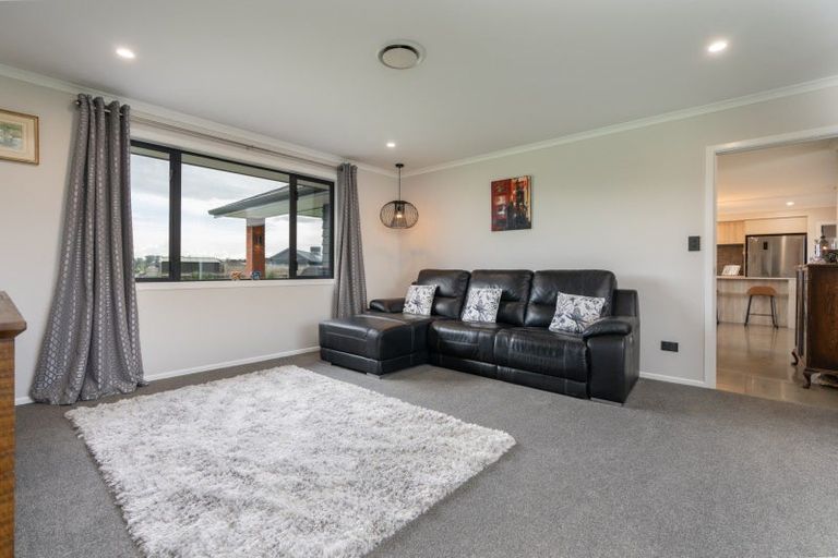 Photo of property in 43 Seachange Drive, Leamington, Cambridge, 3432