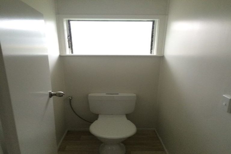 Photo of property in 2 Fields Road, Manurewa, Auckland, 2102