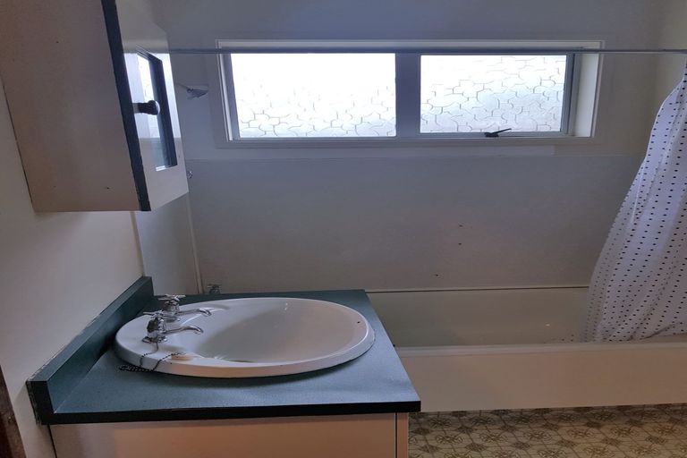 Photo of property in 2 North Road, Kawakawa, 0210