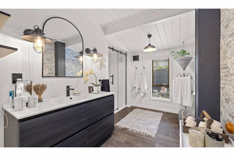 Photo of property in 72 Hone Heke Road, Kerikeri, 0230