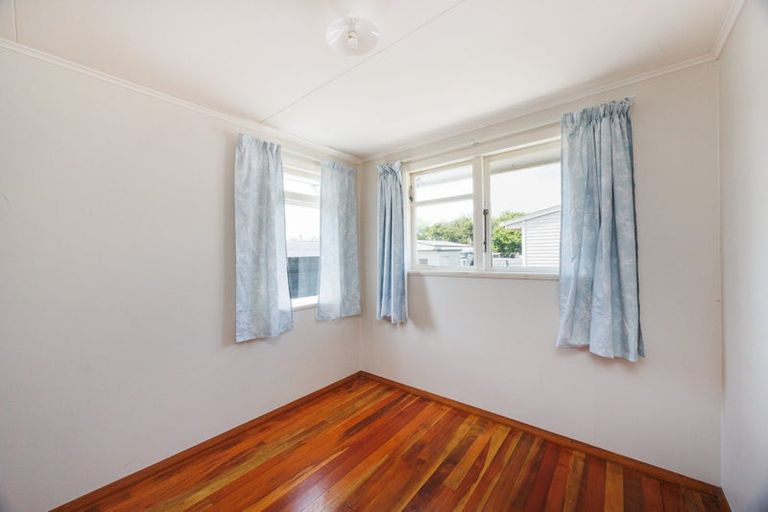 Photo of property in 74 Highbury Avenue, Highbury, Palmerston North, 4412