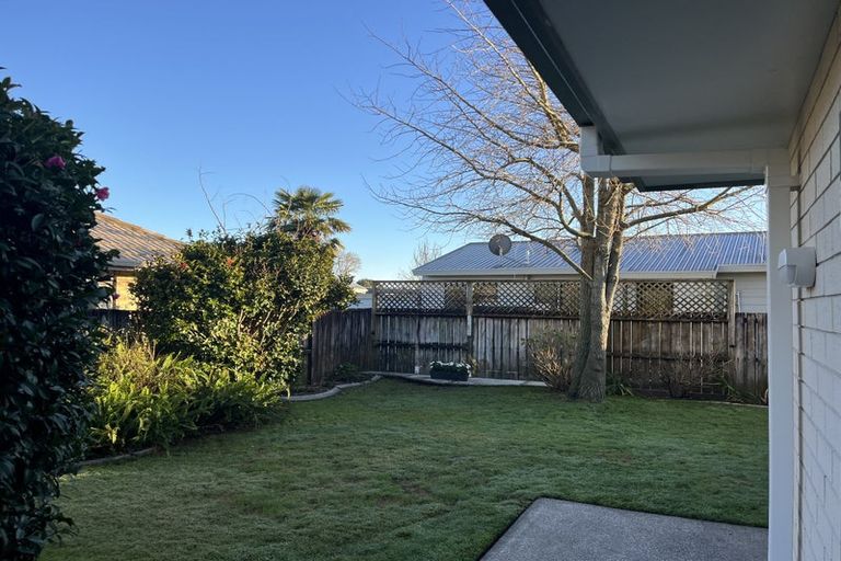 Photo of property in 17 Lavender Place, Papamoa Beach, Papamoa, 3118