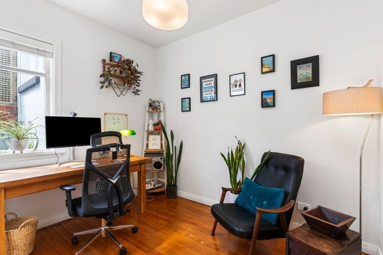 Photo of property in 3/64 Victoria Road, Devonport, Auckland, 0624