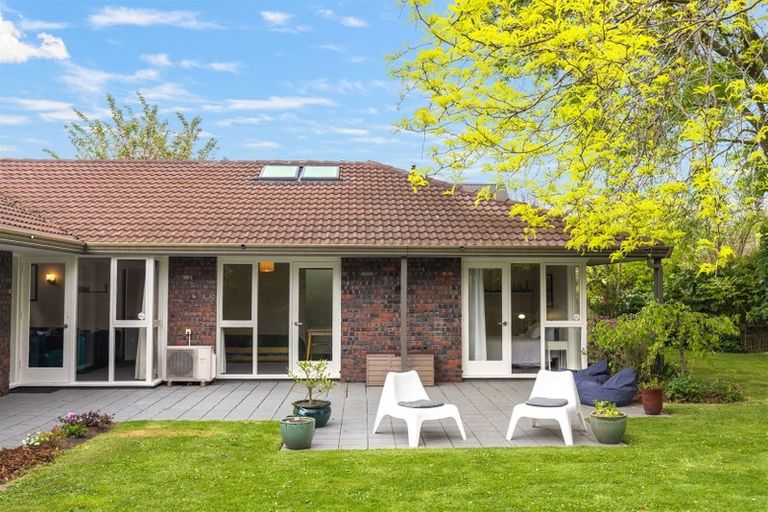 Photo of property in 103b Waimairi Road, Ilam, Christchurch, 8041