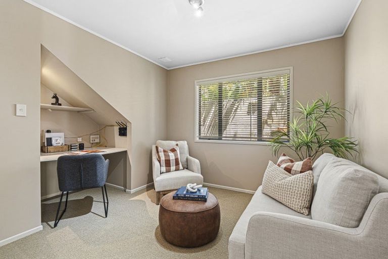 Photo of property in 18 Hine Street, New Plymouth, 4310