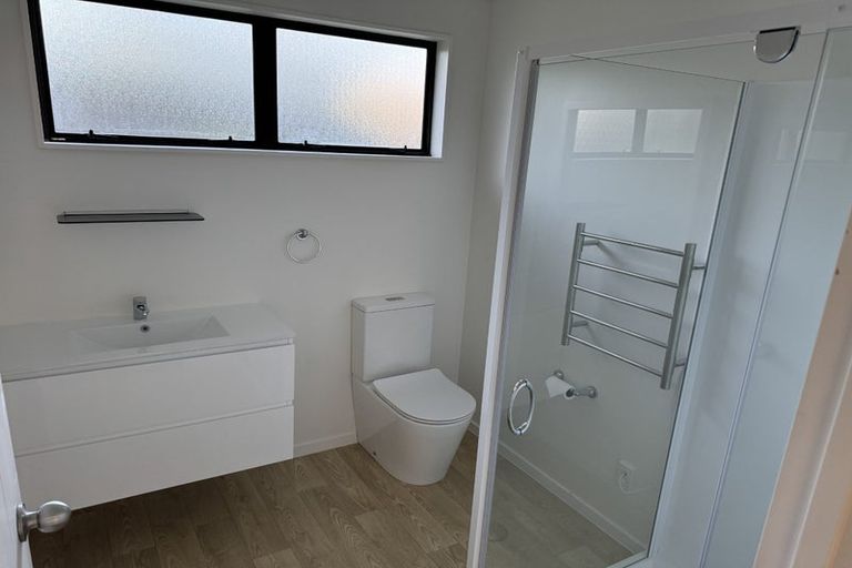 Photo of property in 24 Tindalls Bay Road, Tindalls Beach, Whangaparaoa, 0930