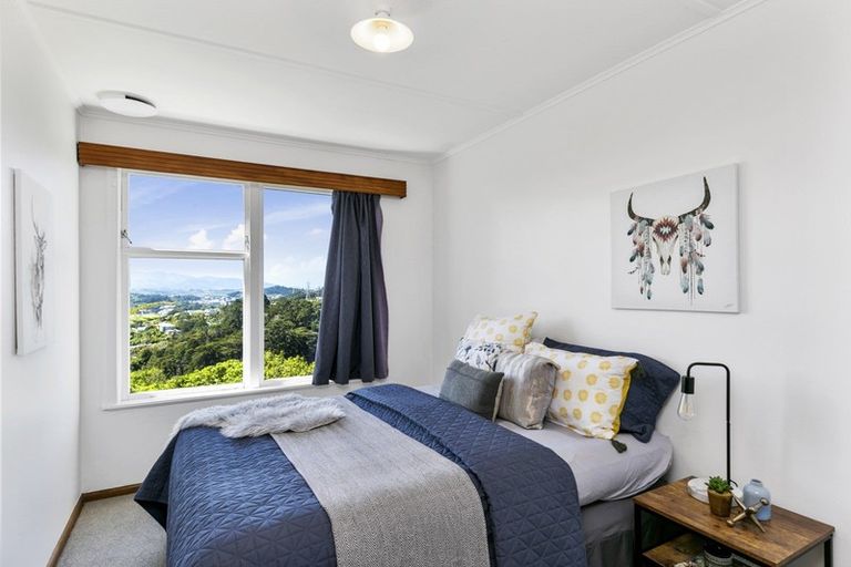 Photo of property in 19 Zetland Street, Highbury, Wellington, 6012