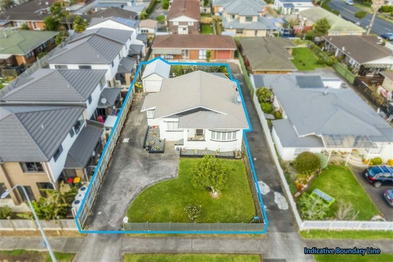 Photo of property in 19 Omagh Avenue, Papatoetoe, Auckland, 2025