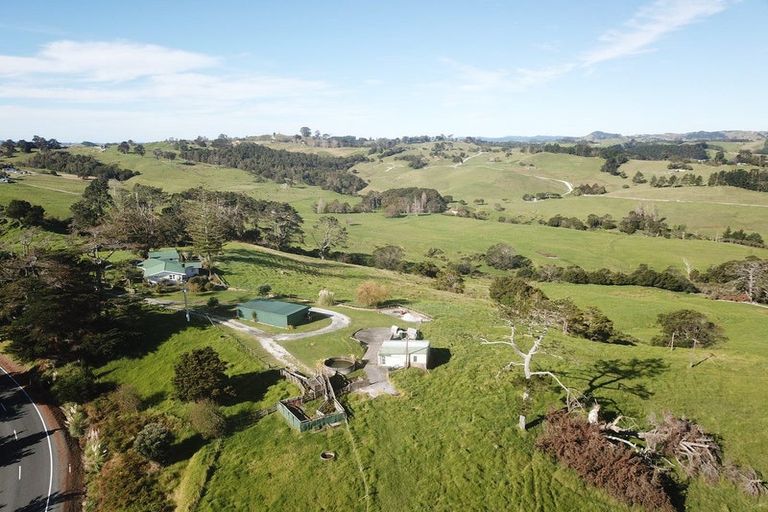 Photo of property in 213 Run Road, Wharehine, Wellsford, 0977