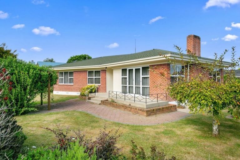 Photo of property in 46 Hall Street, Cambridge, 3434