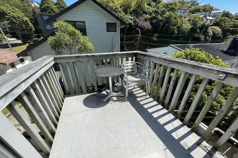 Photo of property in 149 Glenmore Street, Kelburn, Wellington, 6012