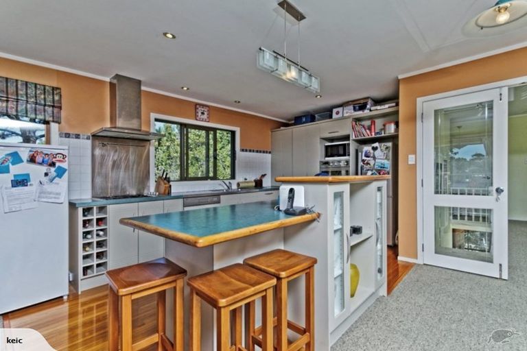 Photo of property in 30 Portobello Place, Torbay, Auckland, 0630