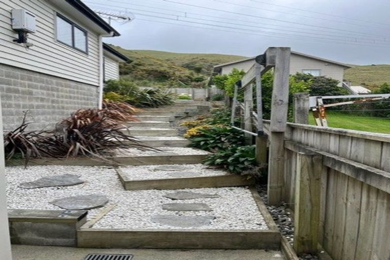 Photo of property in 6 Moston Grove, Churton Park, Wellington, 6037