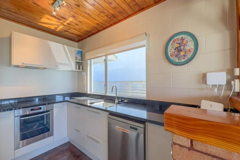 Photo of property in 106 Pohutukawa Crescent, Whangamata, 3620