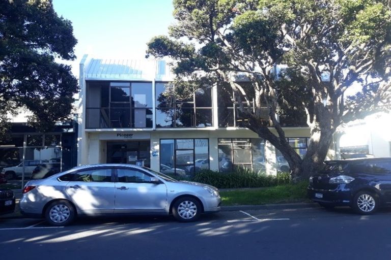 Photo of property in 20 Raroa Road, Kelburn, Wellington, 6012