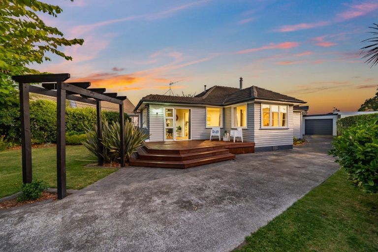 Photo of property in 61 Thackeray Street, Trentham, Upper Hutt, 5018