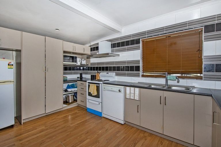 Photo of property in 61 Tarewa Road, Morningside, Whangarei, 0110