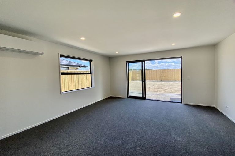 Photo of property in 26 Eileen Way, Rolleston, 7615