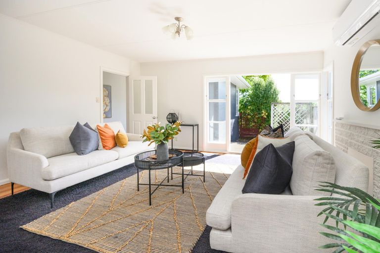 Photo of property in 12 Conway Place, Terrace End, Palmerston North, 4410