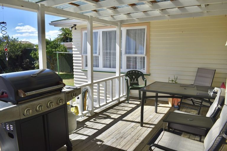 Photo of property in 5 Ross Street, Levin, 5510