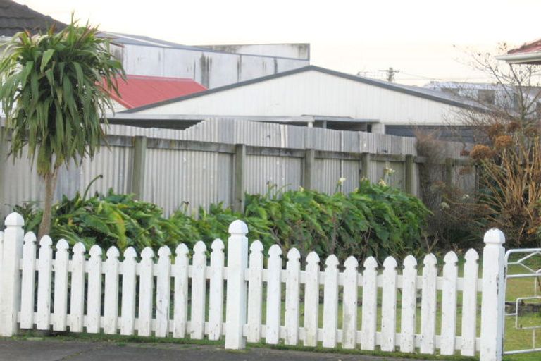 Photo of property in 8 Takahe Street, Frankton, Hamilton, 3204
