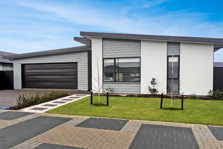 Photo of property in 18 Orchiston Way, Lincoln, 7608