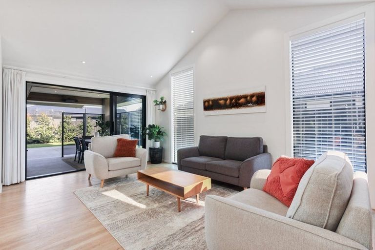 Photo of property in 16 Valour Drive, Rangiora, 7400