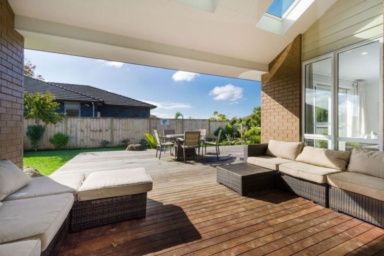 Photo of property in 7 Grove Way, Riverhead, 0820