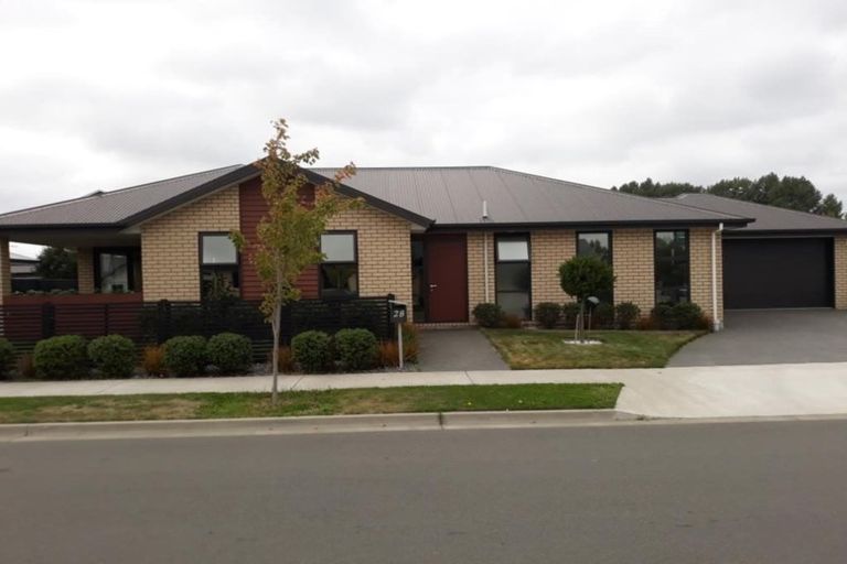Photo of property in 28 Storer Street, Kaiapoi, 7630