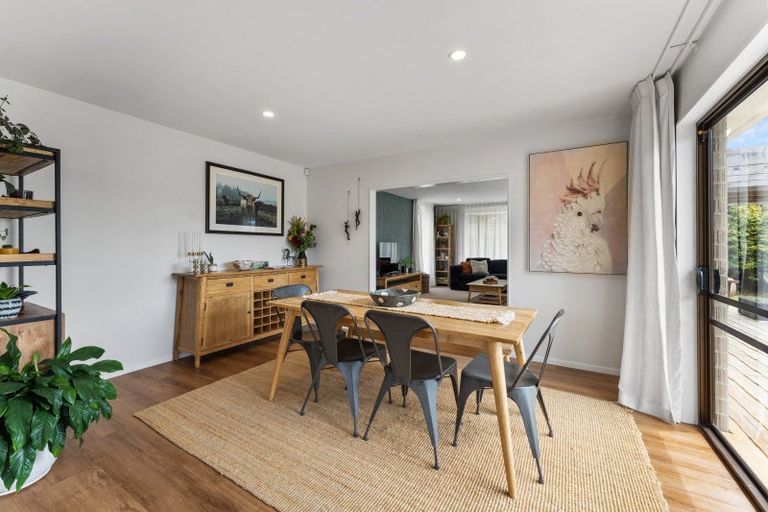 Photo of property in 6 Montclare Avenue, Ilam, Christchurch, 8041